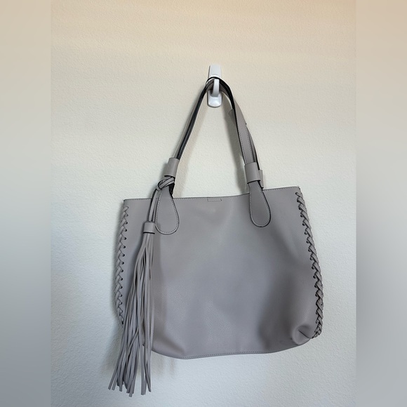 Noir Luxe | mid size grey tote - Picture 4 of 6